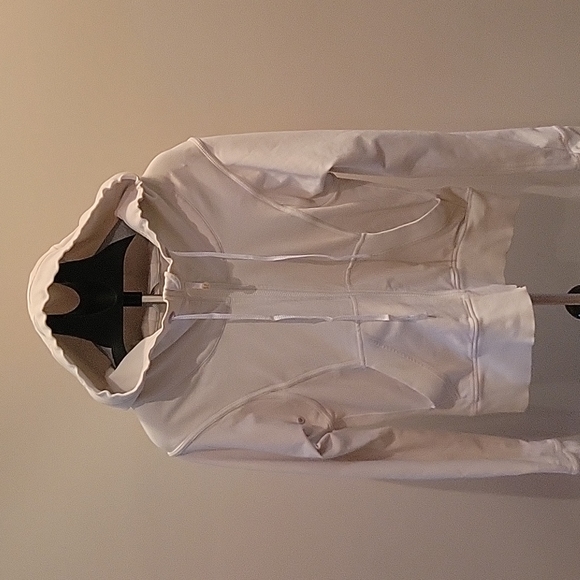 Lululemon Hoodie Womans - Picture 1 of 9